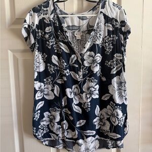 STYLUS Navy and White Floral Blouse